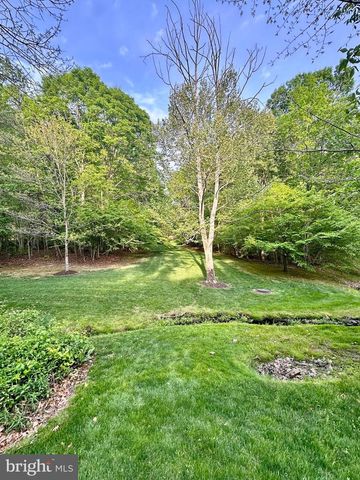 7929 VALLEYFIELD DR, Springfield, VA 22153