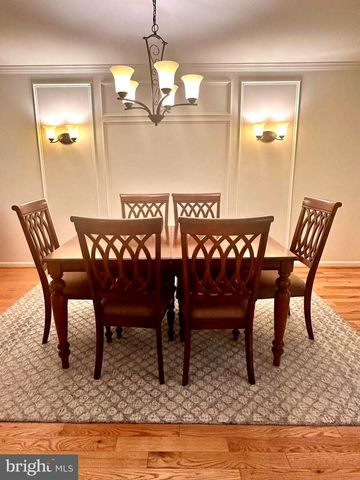 7929 VALLEYFIELD DR, Springfield, VA 22153