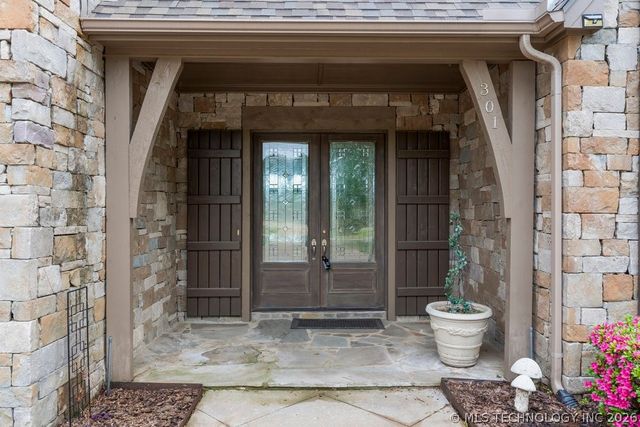 301 E Glendale Street S, Broken Arrow, OK 74011