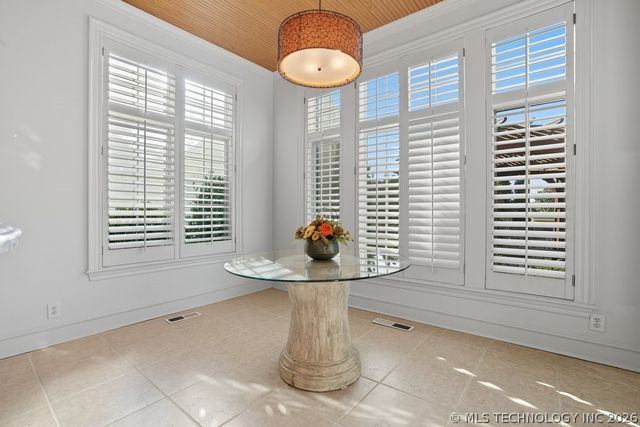 301 E Glendale Street S, Broken Arrow, OK 74011