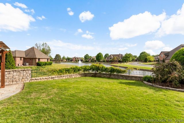 301 E Glendale Street S, Broken Arrow, OK 74011