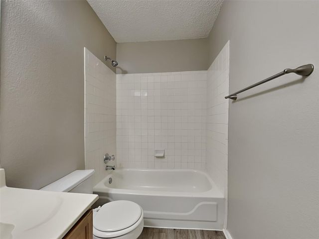 931 Whispering Hollow DR, Kyle, TX 78640