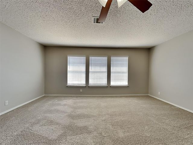 931 Whispering Hollow DR, Kyle, TX 78640