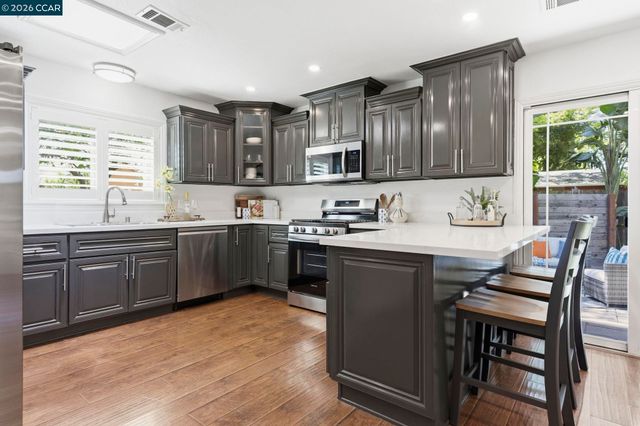 3430 Sanford St, Concord, CA 94520