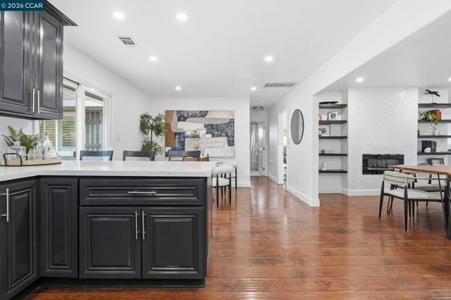 3430 Sanford St, Concord, CA 94520