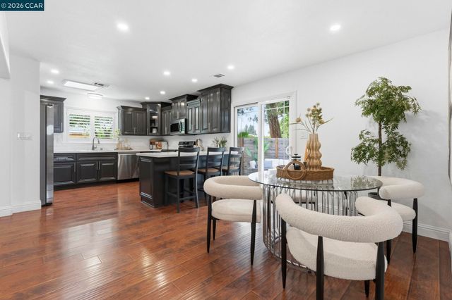 3430 Sanford St, Concord, CA 94520