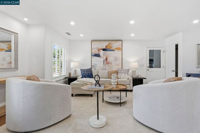 3430 Sanford St, Concord, CA 94520