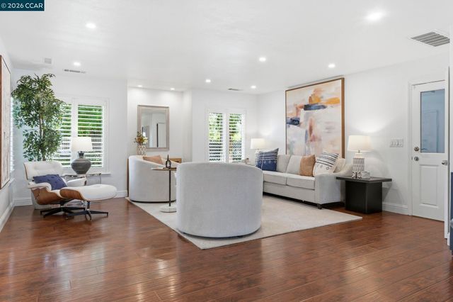 3430 Sanford St, Concord, CA 94520