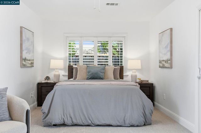 3430 Sanford St, Concord, CA 94520