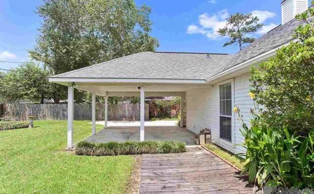 7344 Robinson Dr, Denham Springs, LA 70706