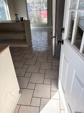 7344 Robinson Dr, Denham Springs, LA 70706