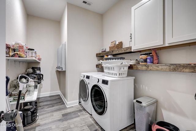 2325 S Kentucky Avenue, Joplin, MO 64804