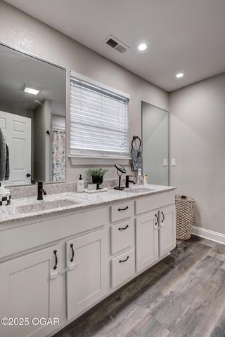 2325 S Kentucky Avenue, Joplin, MO 64804