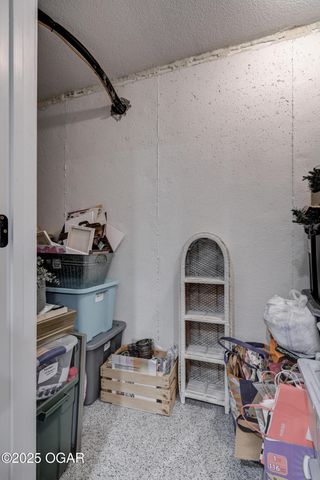 2325 S Kentucky Avenue, Joplin, MO 64804