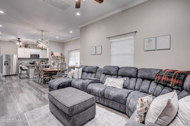 2325 S Kentucky Avenue, Joplin, MO 64804