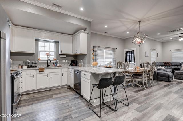 2325 S Kentucky Avenue, Joplin, MO 64804