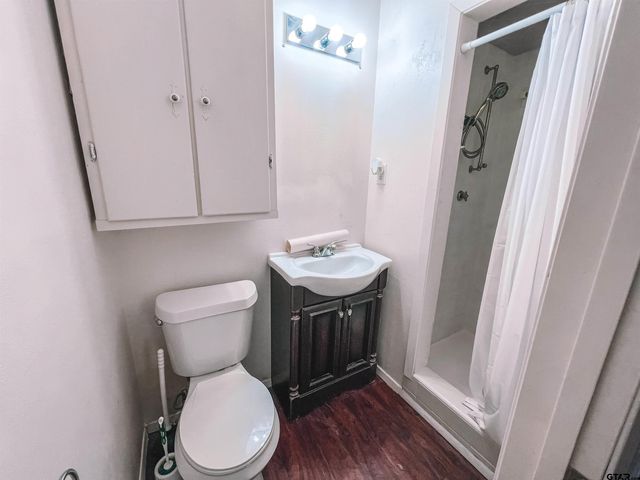 108 S Lide Ave, Mt Pleasant, TX 75455