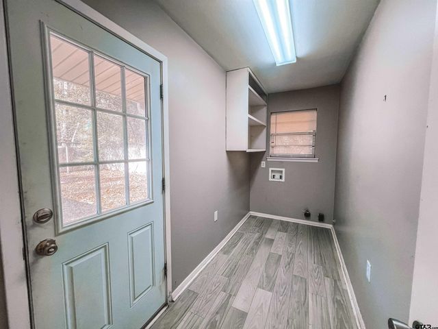 108 S Lide Ave, Mt Pleasant, TX 75455