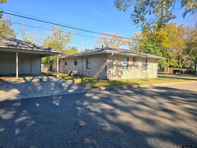 108 S Lide Ave, Mt Pleasant, TX 75455