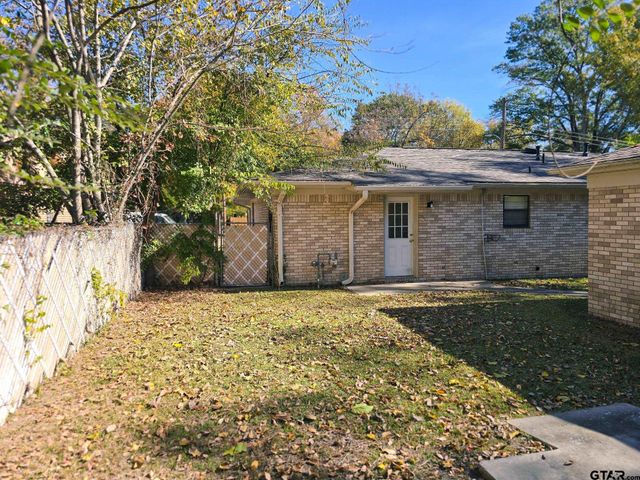 108 S Lide Ave, Mt Pleasant, TX 75455