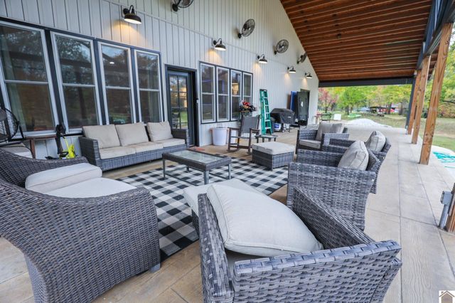 7030 Old Houser Road, Boaz, Mccracken, KY 42027