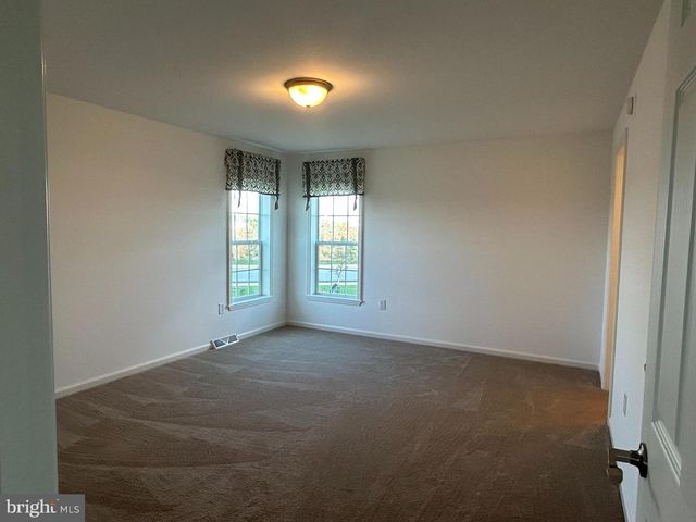 466 EASTWOOD LN, Lancaster, PA 17601