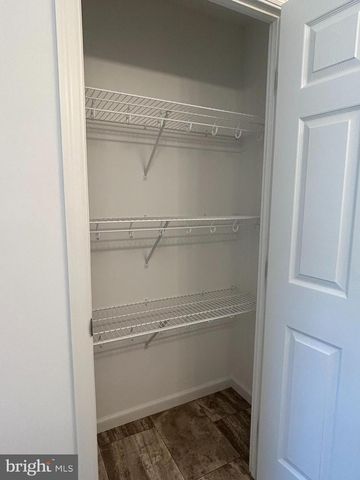 466 EASTWOOD LN, Lancaster, PA 17601