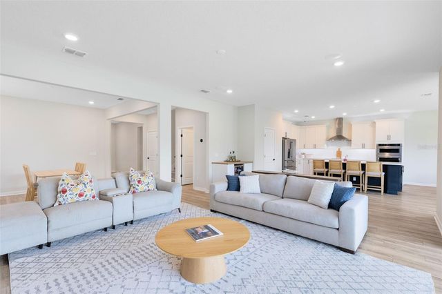 5677 CEDAR CHASE DRIVE, St Cloud, FL 34771