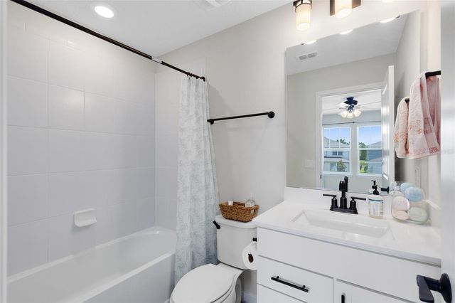 5677 CEDAR CHASE DRIVE, St Cloud, FL 34771