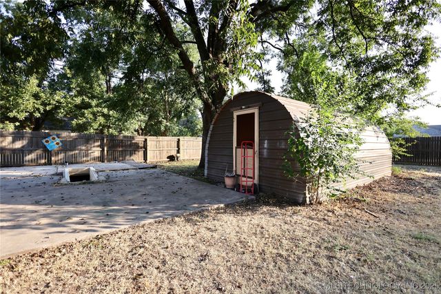 400 S 7th Street, Davis, OK 73030