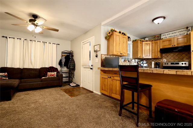 400 S 7th Street, Davis, OK 73030