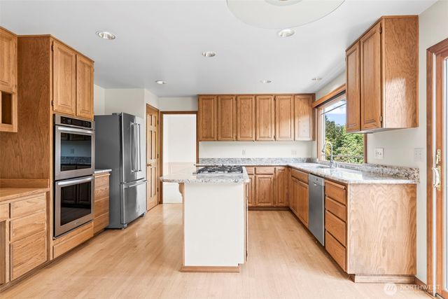 13711 65th Place W, Edmonds, WA 98026