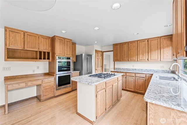 13711 65th Place W, Edmonds, WA 98026