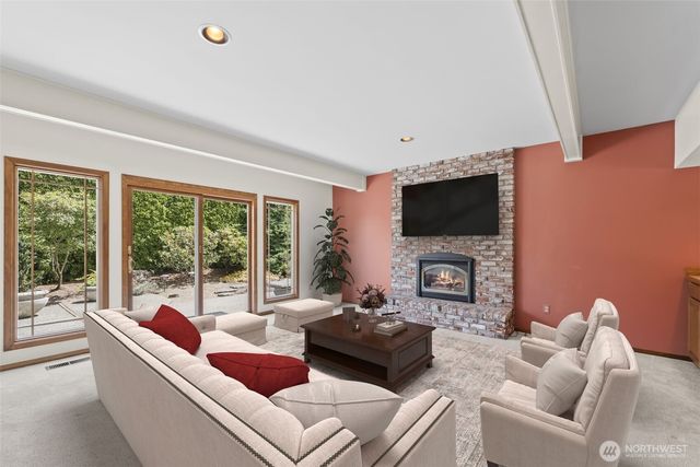 13711 65th Place W, Edmonds, WA 98026