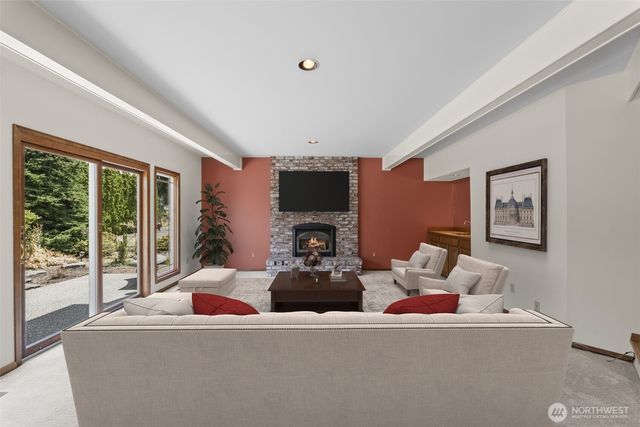 13711 65th Place W, Edmonds, WA 98026