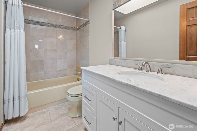 13711 65th Place W, Edmonds, WA 98026