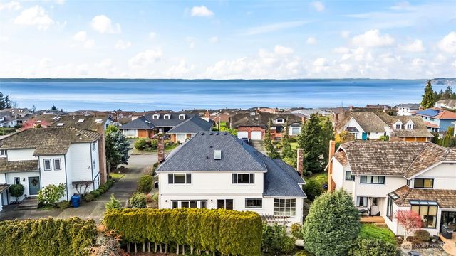 13711 65th Place W, Edmonds, WA 98026