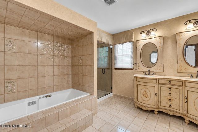 65 Devonshire Drive, Morganville, NJ 07751
