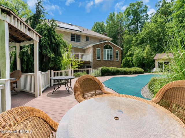 65 Devonshire Drive, Morganville, NJ 07751