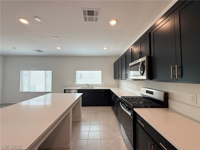 10399 Arbor Ridge Street, Las Vegas, NV 89141
