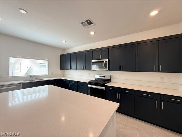 10399 Arbor Ridge Street, Las Vegas, NV 89141