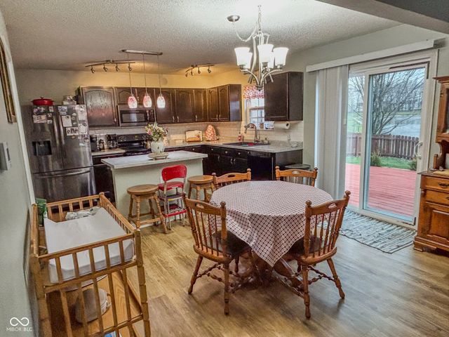 817 Sylvan Street, Whiteland, IN 46184