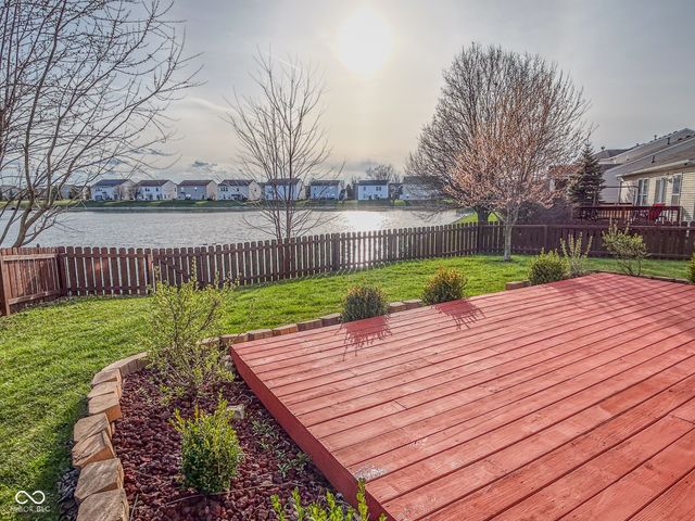 817 Sylvan Street, Whiteland, IN 46184