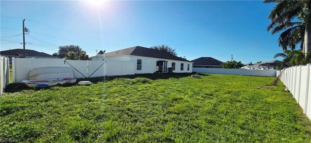 541 NW 18th AVE, Cape Coral, FL 33993