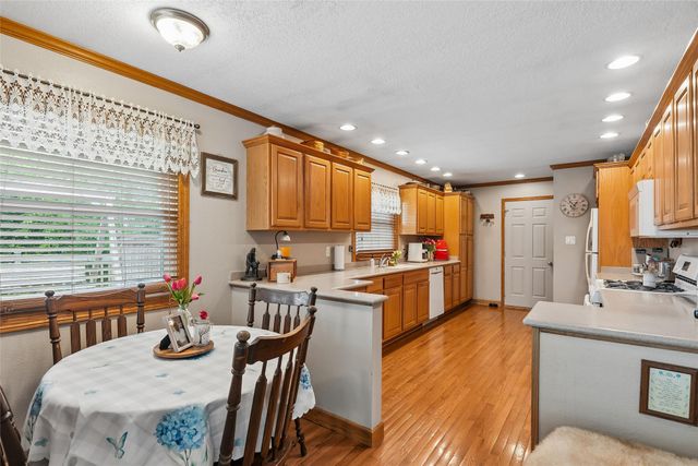 1601 W 13th Street S, Newton, IA 50208