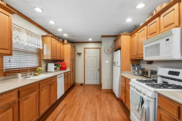 1601 W 13th Street S, Newton, IA 50208