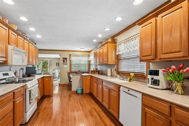 1601 W 13th Street S, Newton, IA 50208