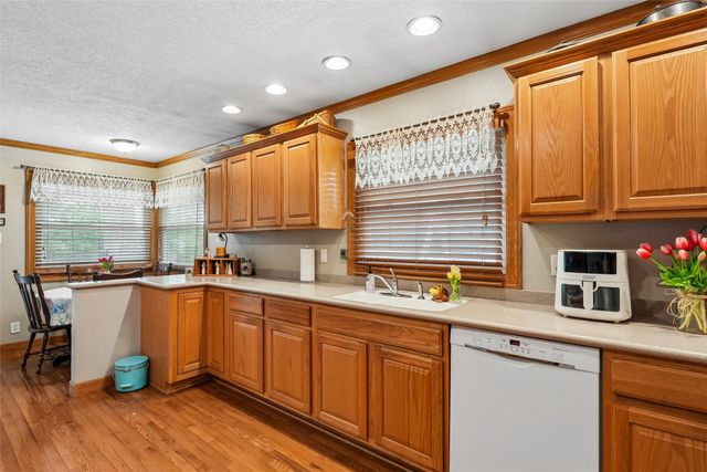 1601 W 13th Street S, Newton, IA 50208