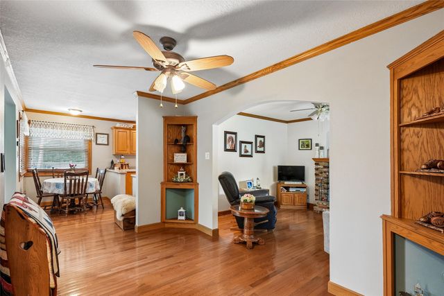 1601 W 13th Street S, Newton, IA 50208