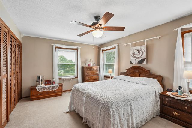 1601 W 13th Street S, Newton, IA 50208